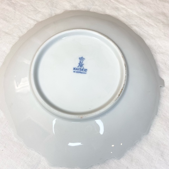 KAISER German White Porcelain Leaf Plate Dish - Picture 6 of 9